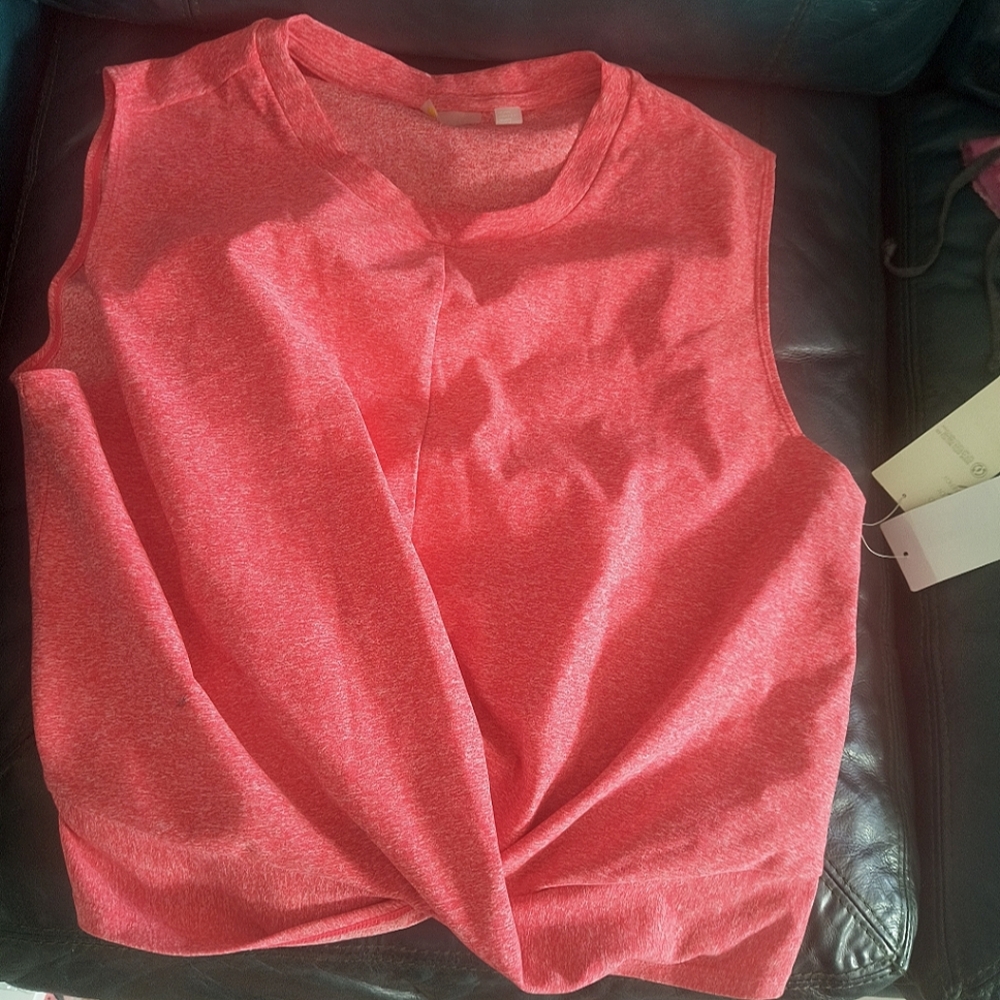 NWT Zella pullover Sleeveless sleeve Pink with a twist.Sz XL Nordstrom